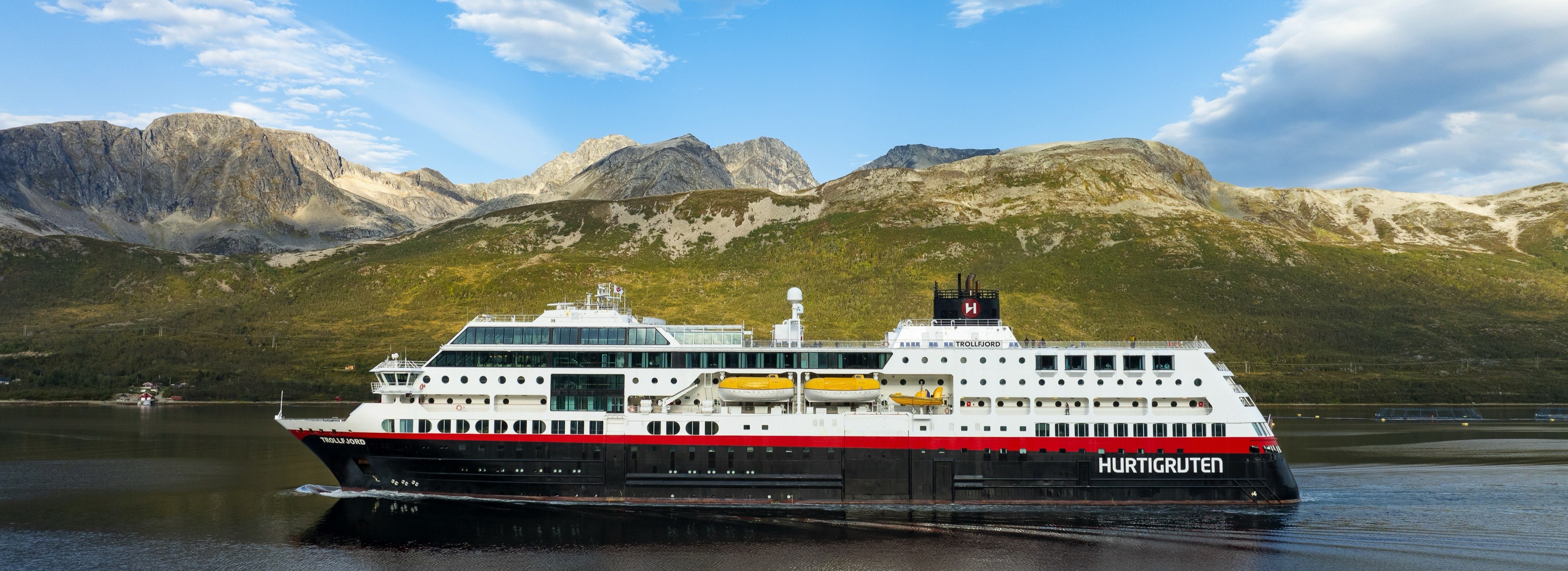 MS Trollfjord